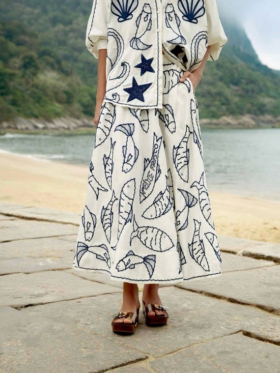 FARM Rio Dresses & Skirts - FARM Rio Off-White Fresh Fish Embroidered Midi Skirt Size XS NWT